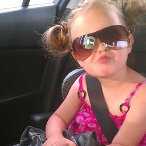 Meet your Posher, Jennifer